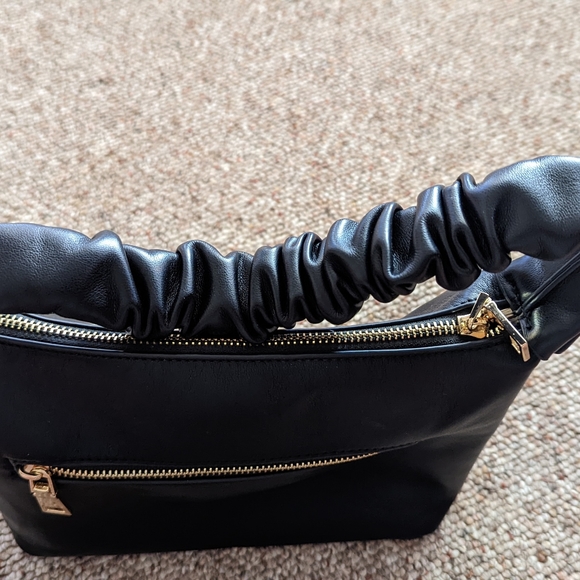 Black Urban Expressions Maddie - Picture 6 of 9